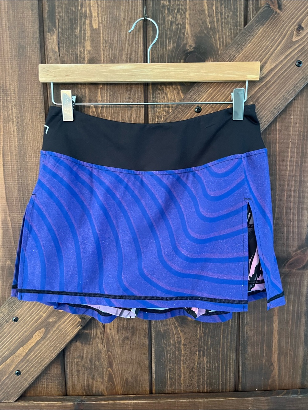 INKnBURN SKORT Purple Wave Black Waistband two pockets on shorts FUN prints sz 6